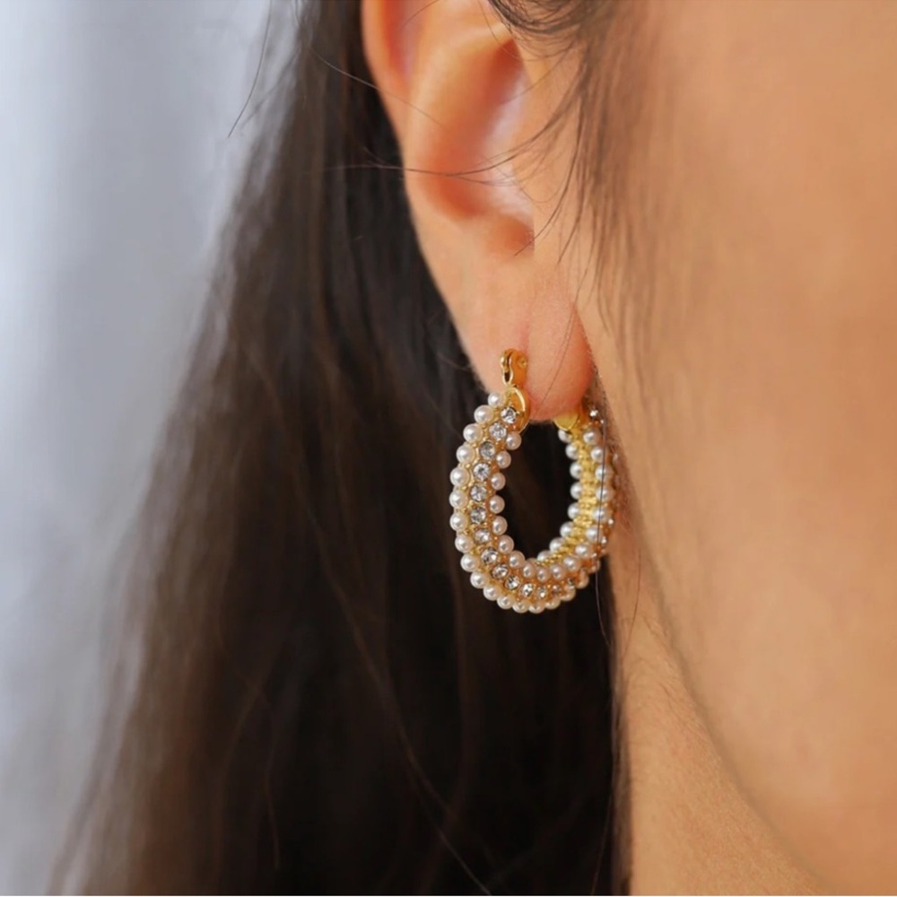 Pearl earrings Bliss earrings hoop earrings
Stainless steel earrings